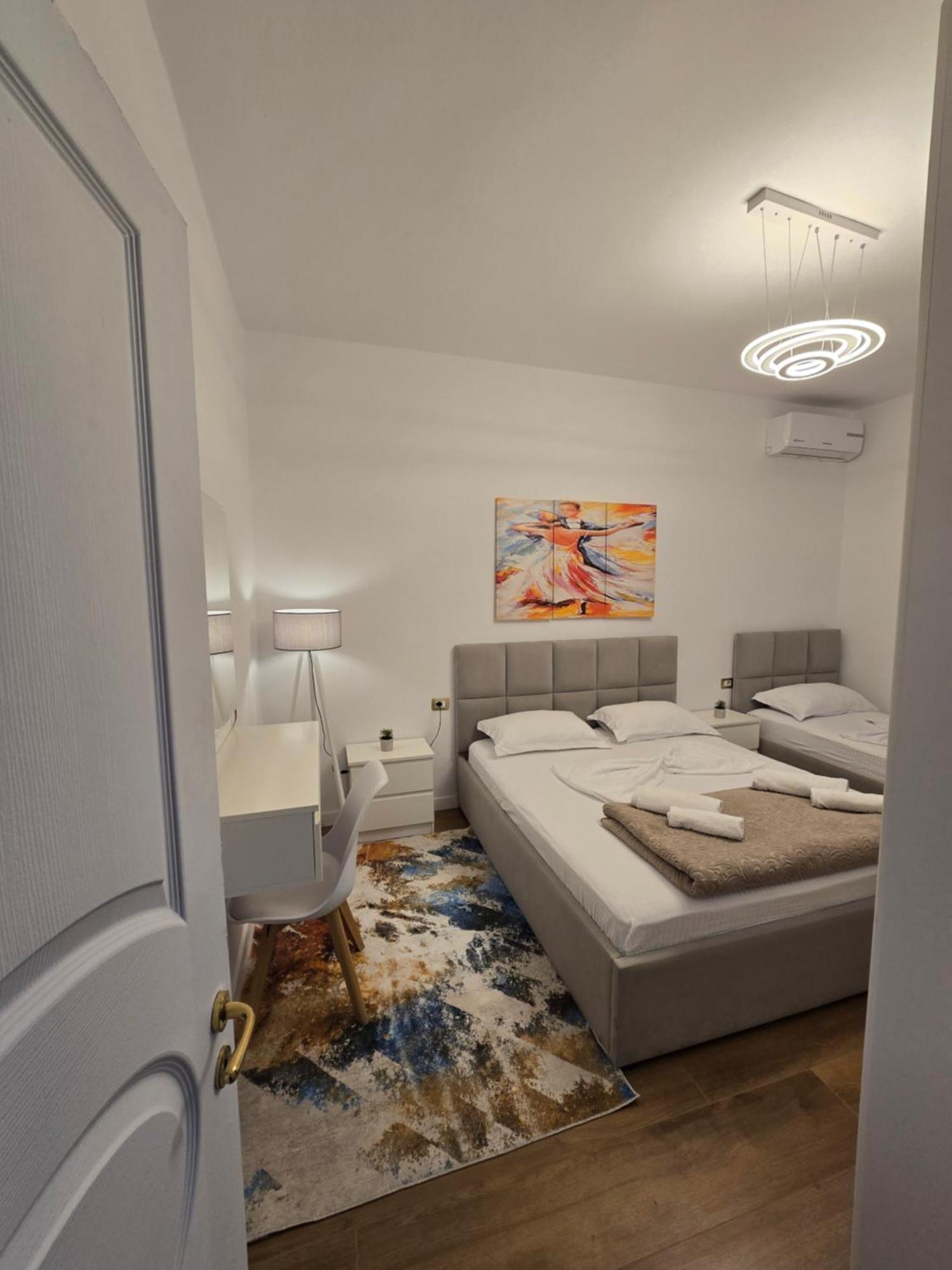 Ideal Home Shkoder Ngoại thất bức ảnh